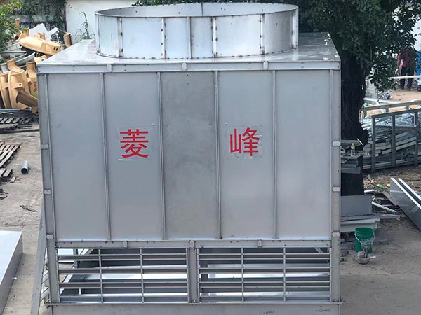 頂出風(fēng)冷卻塔